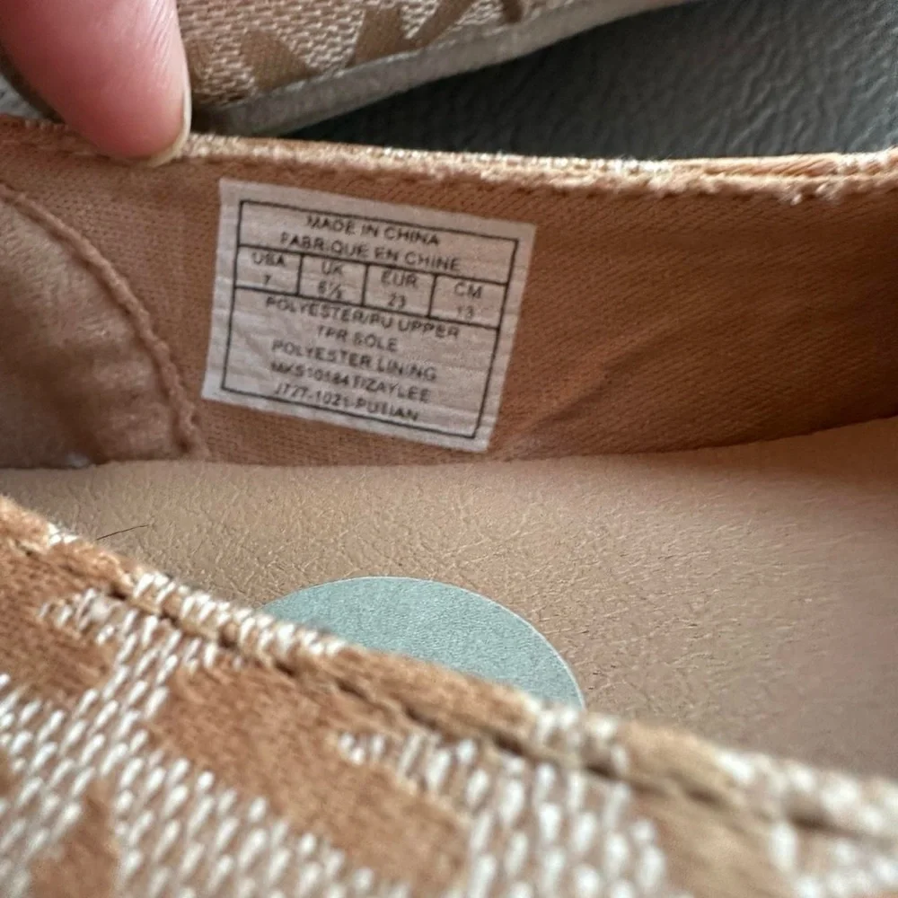 MICHAEL Michael Kors Girls Logo Ballet Flats – Size 7 - NWOT